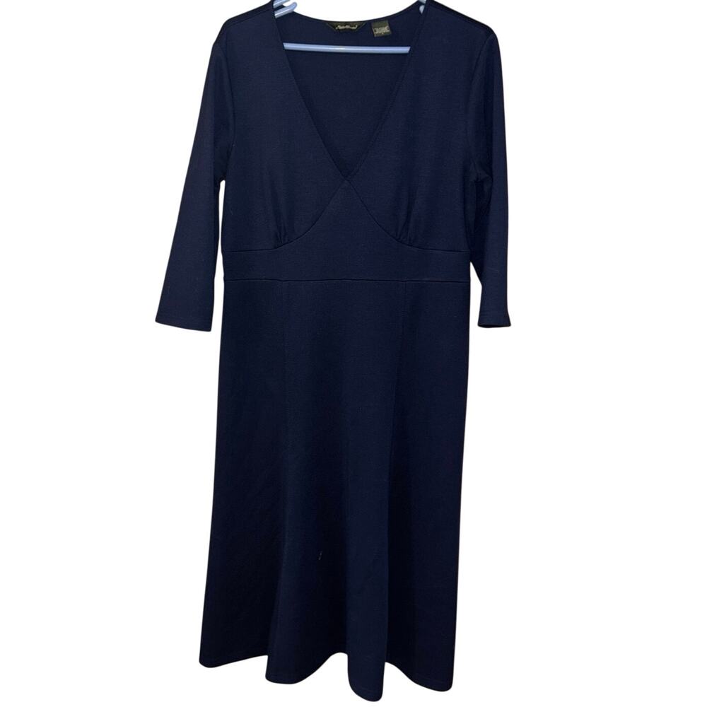 Eddie Bauer women’s navy blue midi dress (size large)